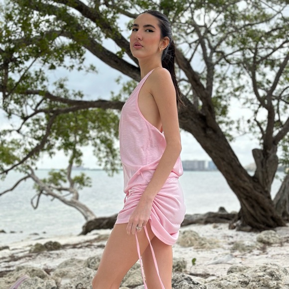 Pink coverup - Picture 3 of 4